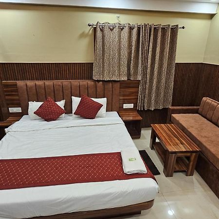 Tirupati Lodge Njp Sziliguri Kültér fotó
