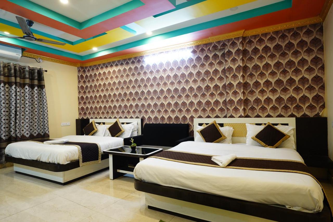 Tirupati Lodge Njp Sziliguri Kültér fotó