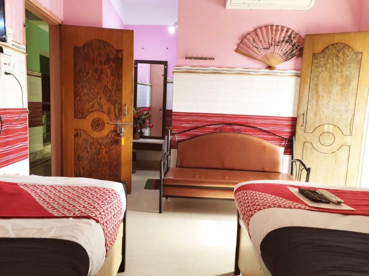 Tirupati Lodge Njp Sziliguri Kültér fotó