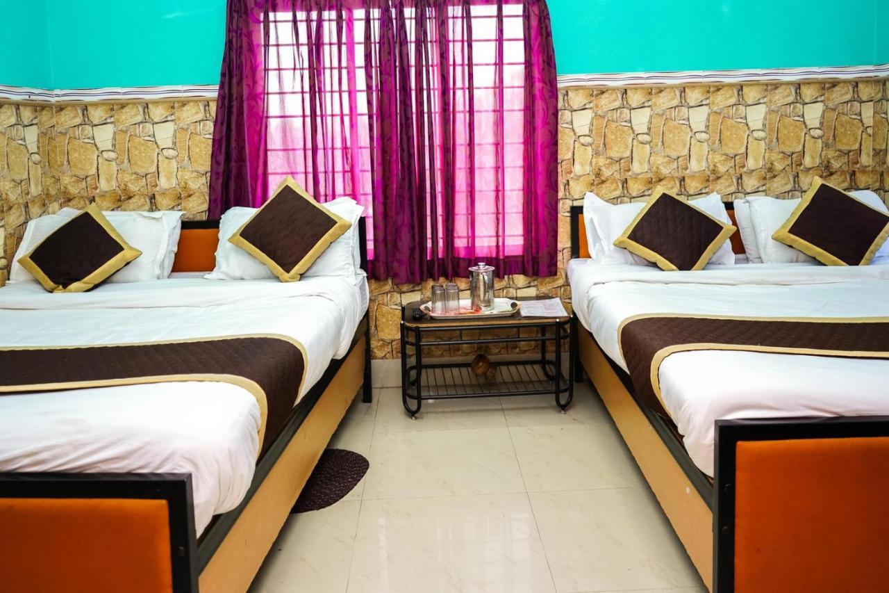 Tirupati Lodge Njp Sziliguri Kültér fotó